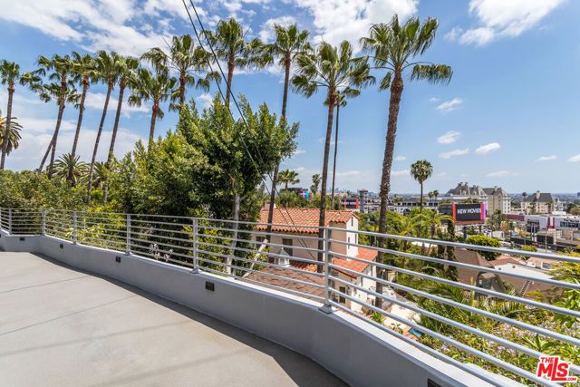 1541 Selma Drive, Los Angeles, CA 90046