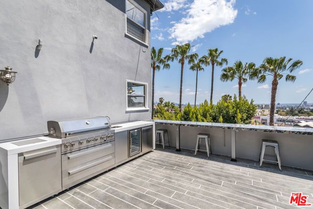 1541 Selma Drive, Los Angeles, CA 90046