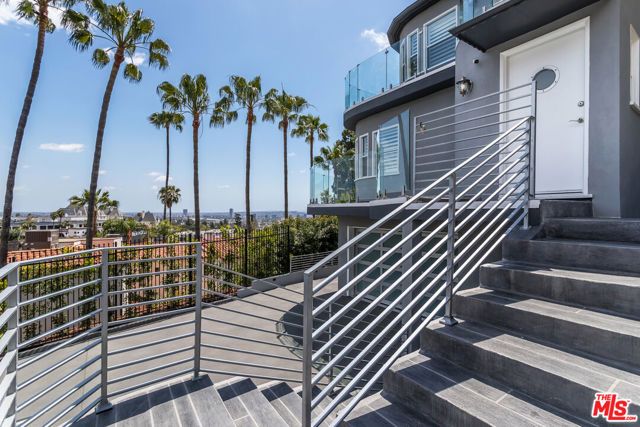 1541 Selma Drive, Los Angeles, CA 90046