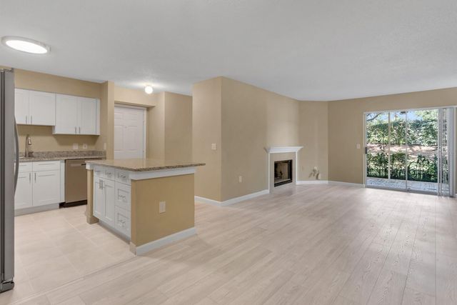 9481 HIGHLAND OAK DRIVE 604, Tampa, FL 33647