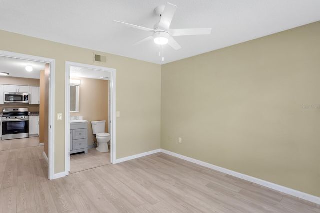 9481 HIGHLAND OAK DRIVE 604, Tampa, FL 33647