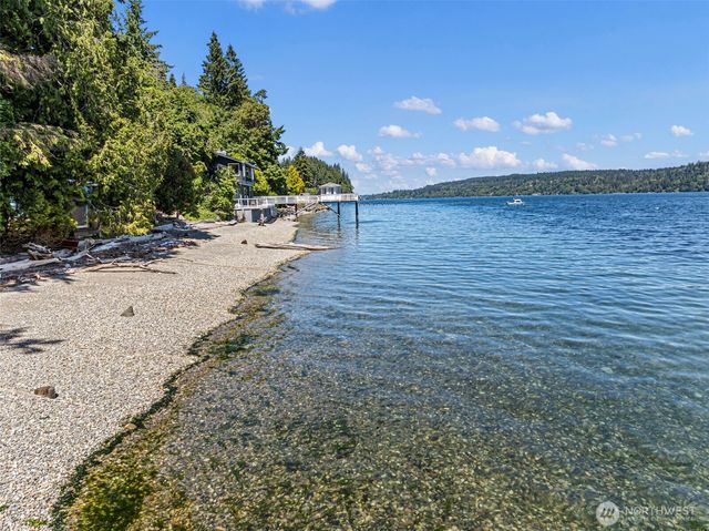 14447 Crescent Valley Road NE, Olalla, WA 98359