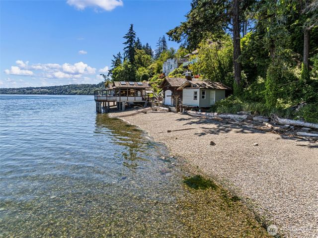 14447 Crescent Valley Road NE, Olalla, WA 98359