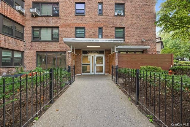 3850 Sedgwick Avenue 2G, Bronx, NY 10463