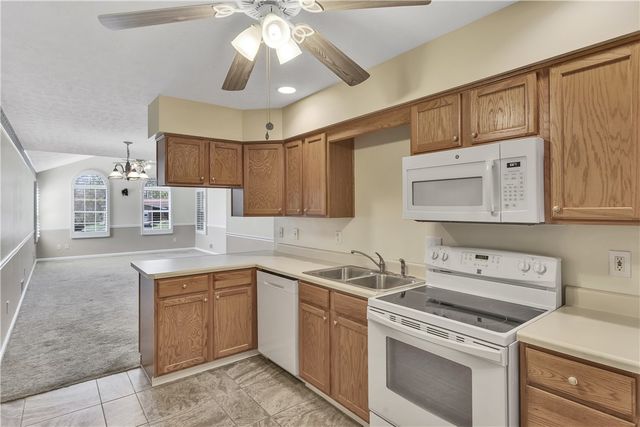 525 Kelly Blvd, Slippery Rock Boro, PA 16057