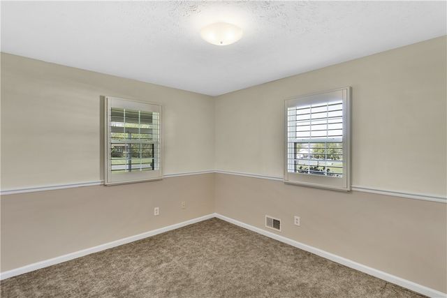 525 Kelly Blvd, Slippery Rock Boro, PA 16057