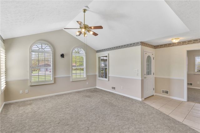 525 Kelly Blvd, Slippery Rock Boro, PA 16057