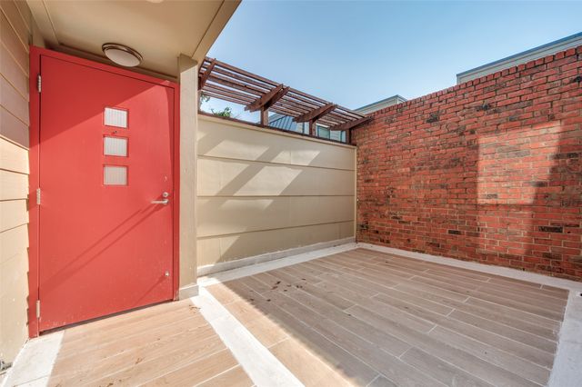 3915 Buena Vista Street D, Dallas, TX 75204