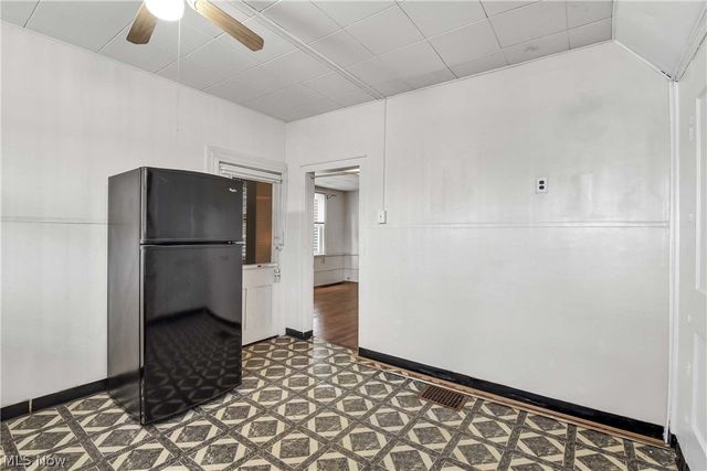 2815 Monroe Avenue, Cleveland, OH 44113