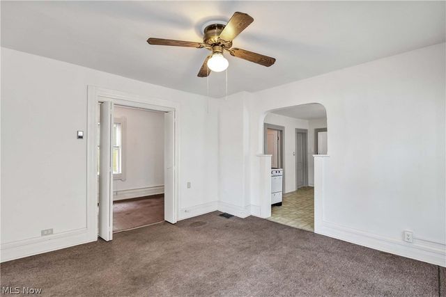 2815 Monroe Avenue, Cleveland, OH 44113