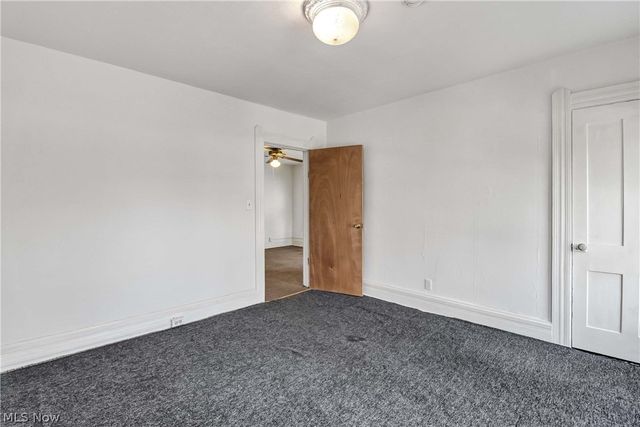 2815 Monroe Avenue, Cleveland, OH 44113