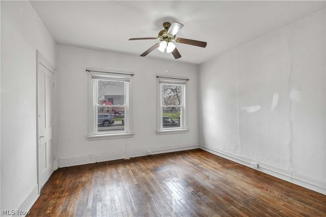 2815 Monroe Avenue, Cleveland, OH 44113