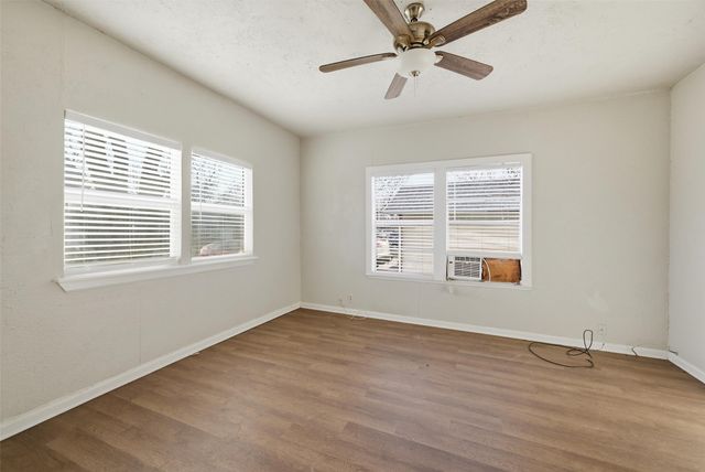 1101 N Harrison Avenue, Sherman, TX 75090