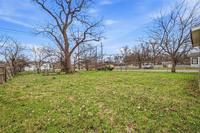 1101 N Harrison Avenue, Sherman, TX 75090