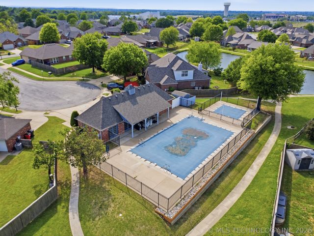 11601 E 105th Street North, Owasso, OK 74055