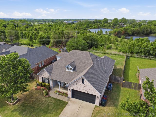 11601 E 105th Street North, Owasso, OK 74055