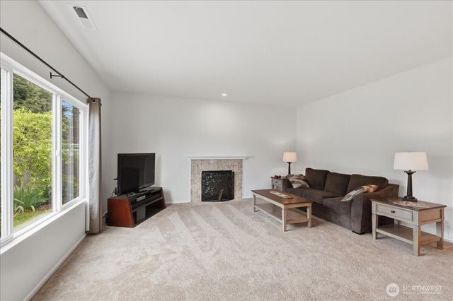 2001 5th Avenue NW, Puyallup, WA 98371