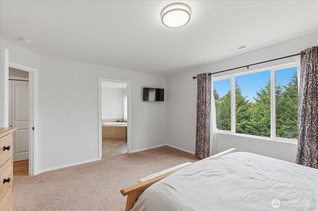 2001 5th Avenue NW, Puyallup, WA 98371