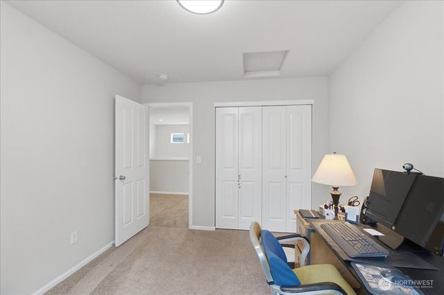 2001 5th Avenue NW, Puyallup, WA 98371