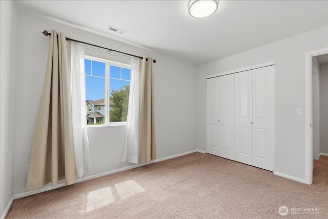 2001 5th Avenue NW, Puyallup, WA 98371