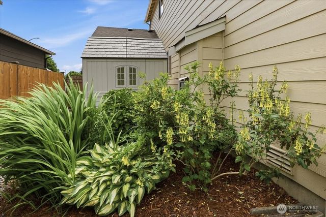 2001 5th Avenue NW, Puyallup, WA 98371