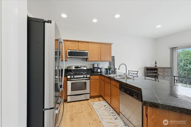 2001 5th Avenue NW, Puyallup, WA 98371