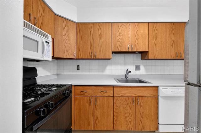 149 Cumberland Park Court H, Ballwin, MO 63011