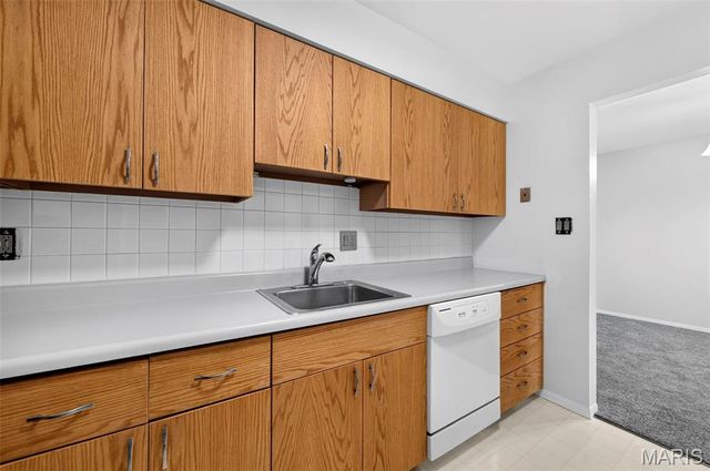 149 Cumberland Park Court H, Ballwin, MO 63011
