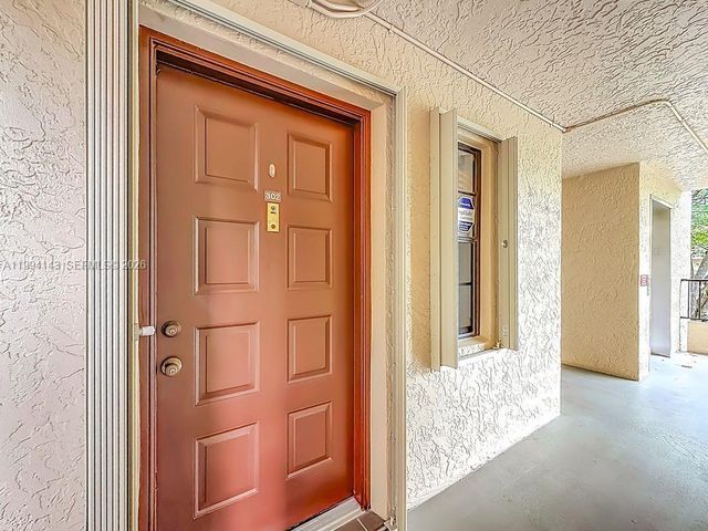 10401 W Broward Blvd 302, Plantation, FL 33324