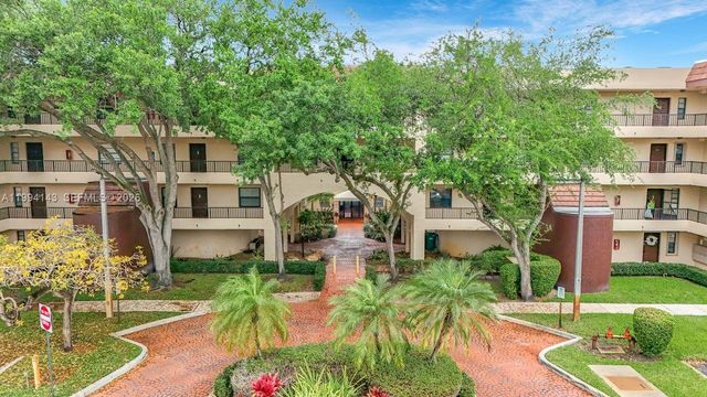 10401 W Broward Blvd 302, Plantation, FL 33324