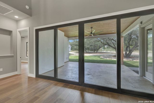 381 MEXICAN HAT DR, Spring Branch, TX 78070