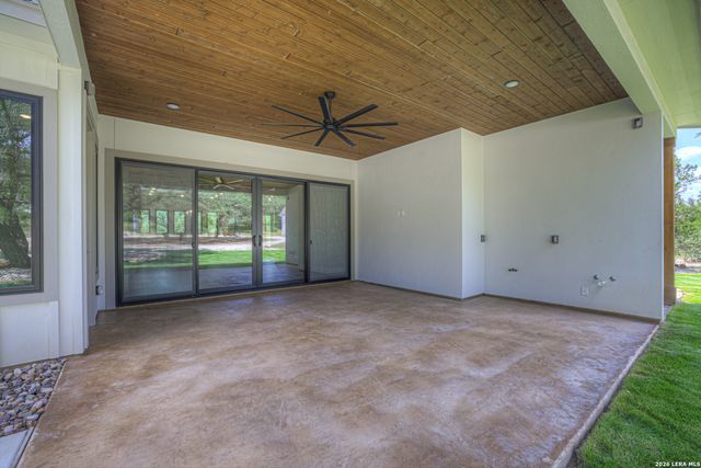 381 MEXICAN HAT DR, Spring Branch, TX 78070