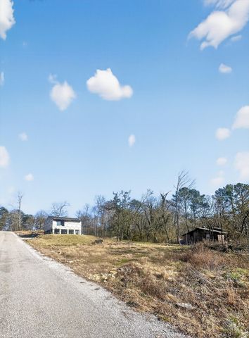 56 11th Street, Tracy City, TN 37387