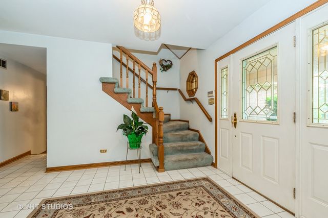 226 Cove Drive, Flossmoor, IL 60422