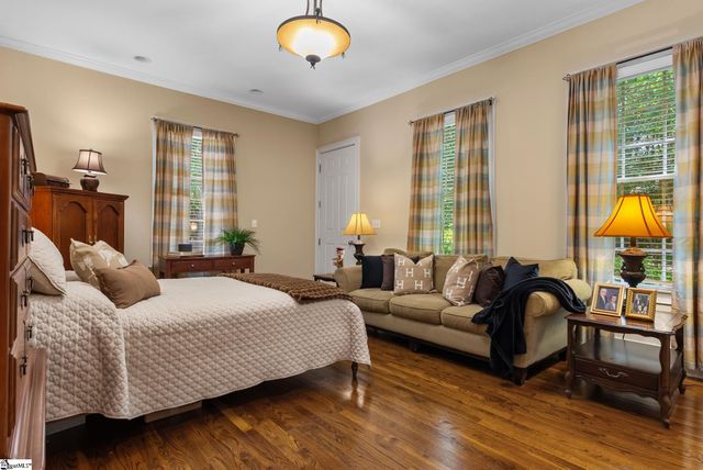 142 Birkdale Drive, Spartanburg, SC 29306
