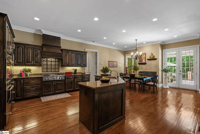 142 Birkdale Drive, Spartanburg, SC 29306