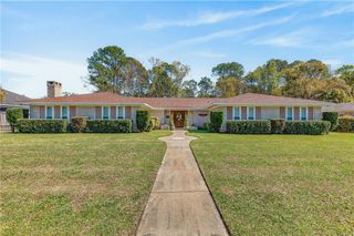 1271 Spring Valley Drive E, Mobile, AL 36693