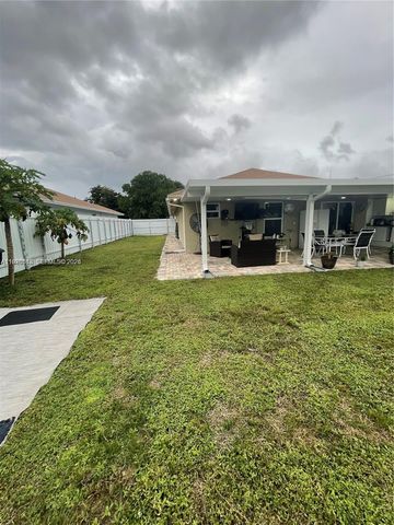1369 Rainbow Ave, Palm Beach, FL 33406