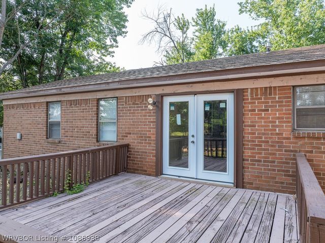 921 Cedar Lane, Fort Smith, AR 72908