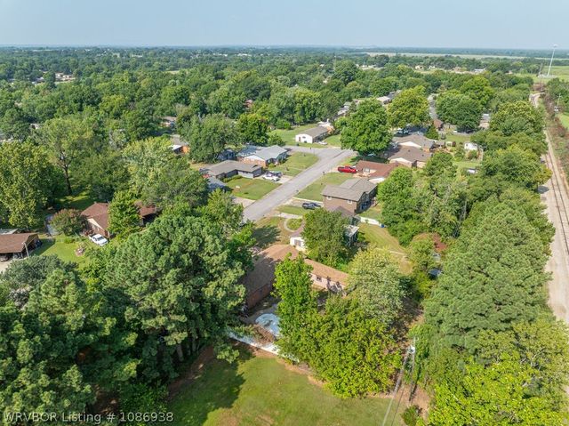 921 Cedar Lane, Fort Smith, AR 72908