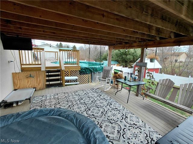 482 Bantam Ridge Road, Wintersville, OH 43953