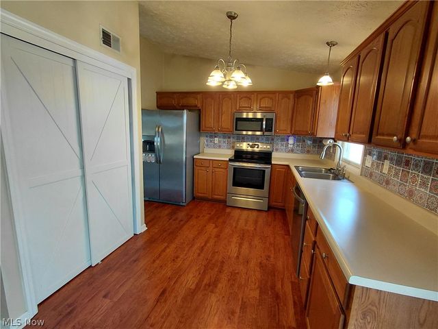 482 Bantam Ridge Road, Wintersville, OH 43953