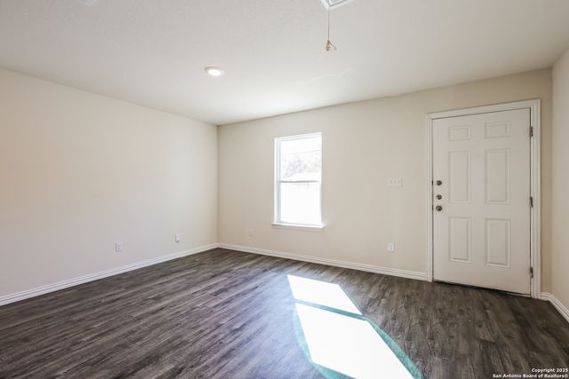 528 new braunfels, Seguin, TX 78155