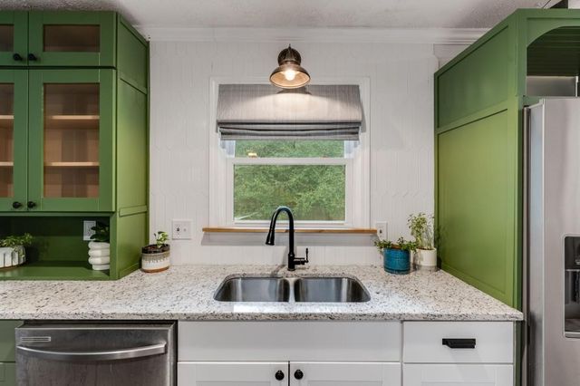 36 Spanish Trails Way, Dallas, GA 30157