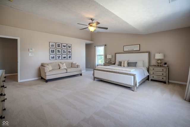 5825 Courtyard Crescent, Indianapolis, IN 46234