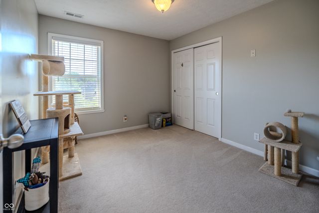 5825 Courtyard Crescent, Indianapolis, IN 46234