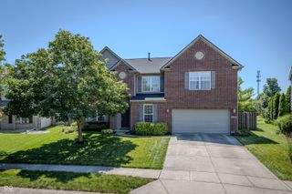 5825 Courtyard Crescent, Indianapolis, IN 46234