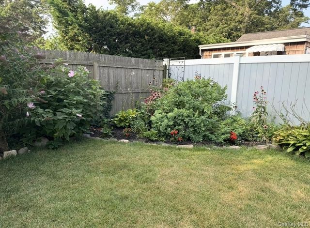 24 Park Place, Patchogue, NY 11772