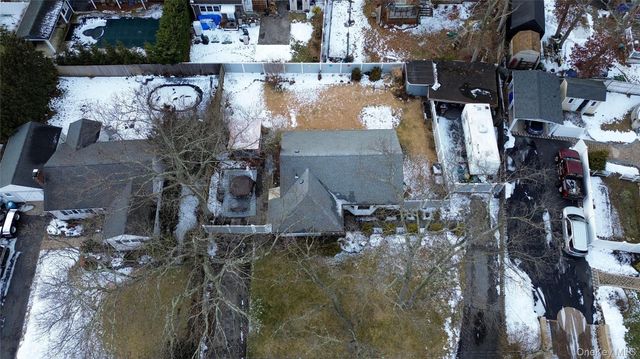 24 Park Place, Patchogue, NY 11772