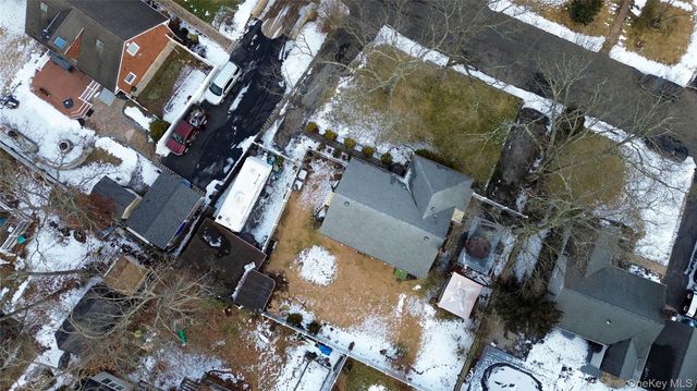 24 Park Place, Patchogue, NY 11772